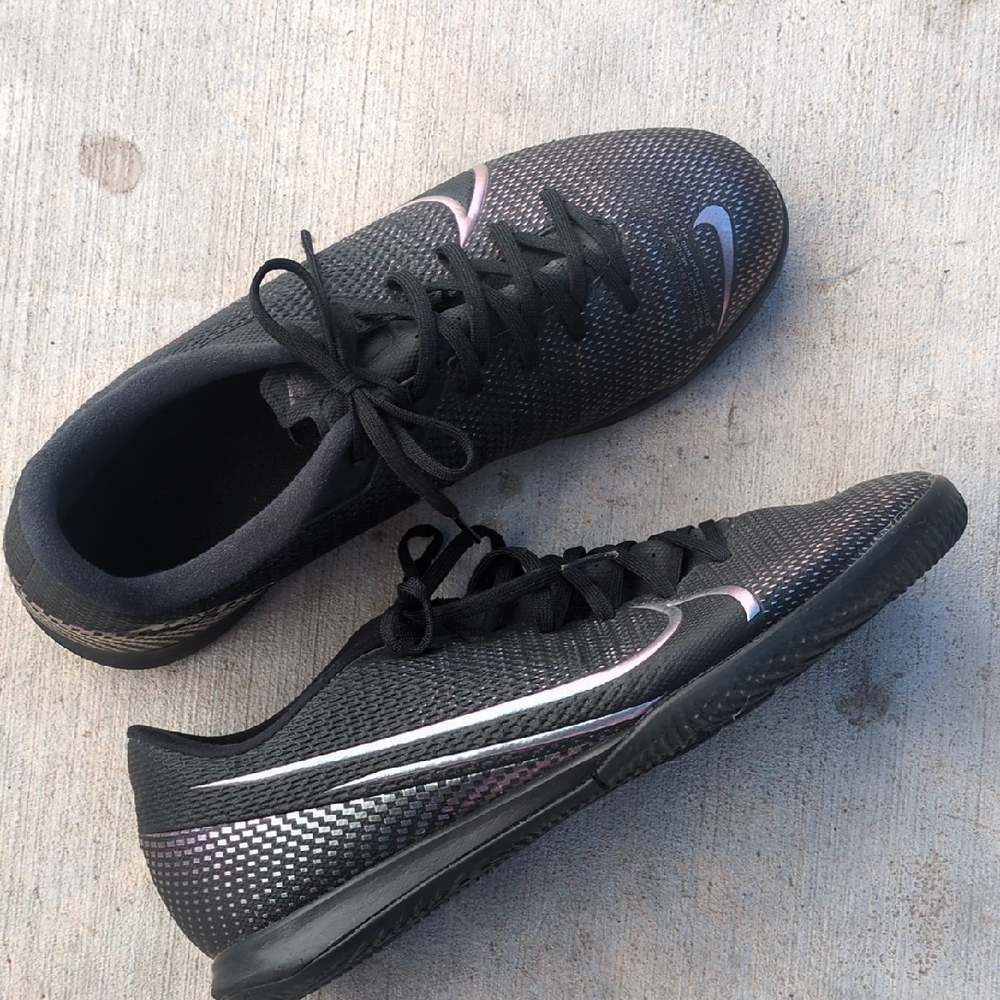 Nike Vapor 12 Pro Black‎ Athletic Women's Soccer Shoes Size 8